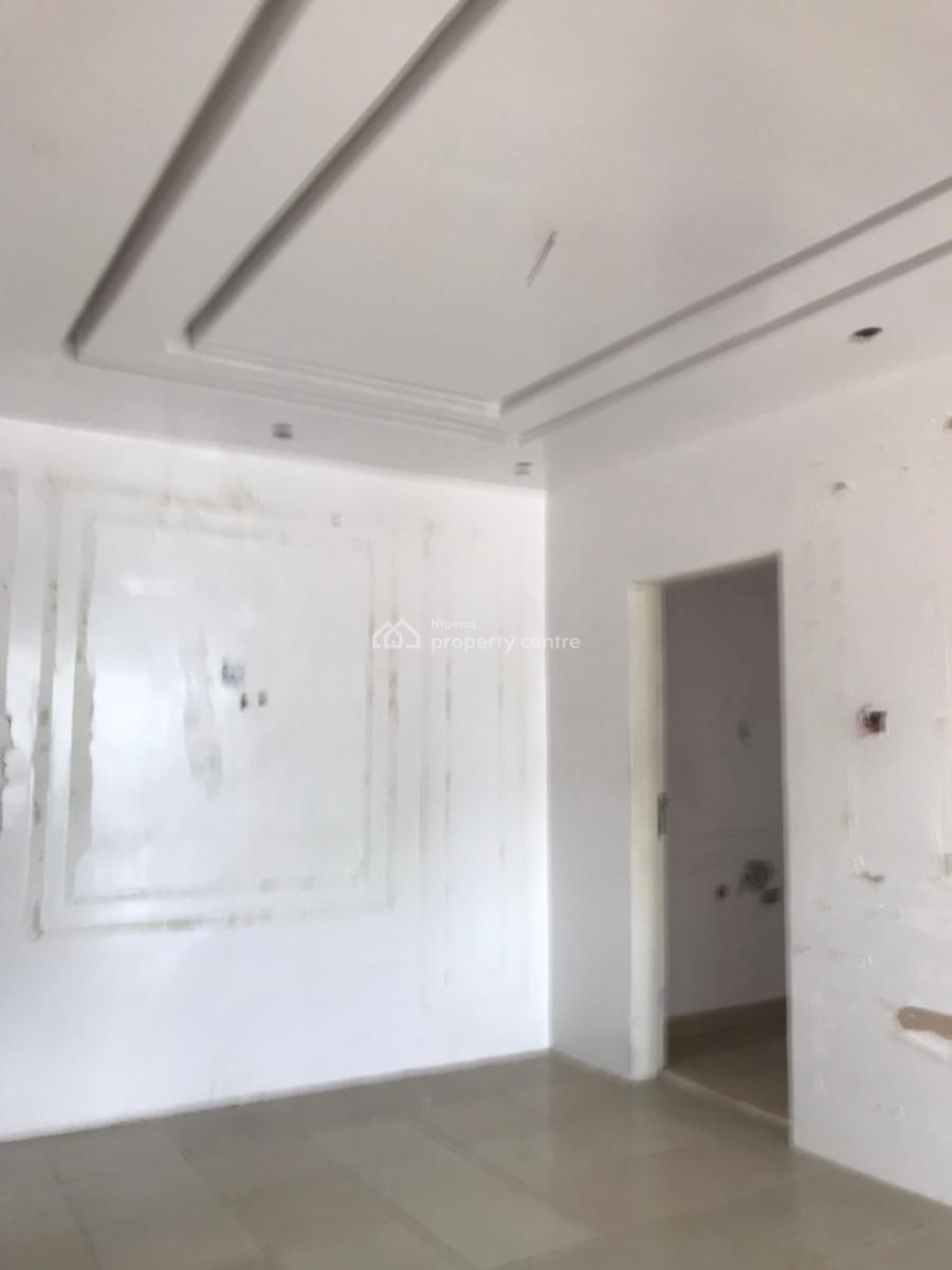Very Standard and Massive Clean Mini Flat with Guest Toilet Upstairs, Off Admiralty Way, Lekki Phase 1, Lekki, Lagos, Mini Flat (room and Parlour) for Rent