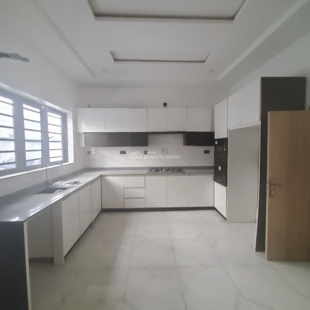Exquisite 5bedroom Duplex with Bq,gym,cinema, Ologolo, Lekki, Lagos, House for Sale