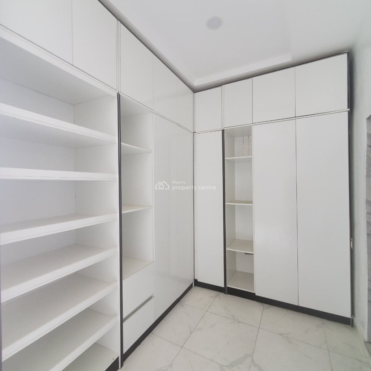 Exquisite 5bedroom Duplex with Bq,gym,cinema, Ologolo, Lekki, Lagos, House for Sale