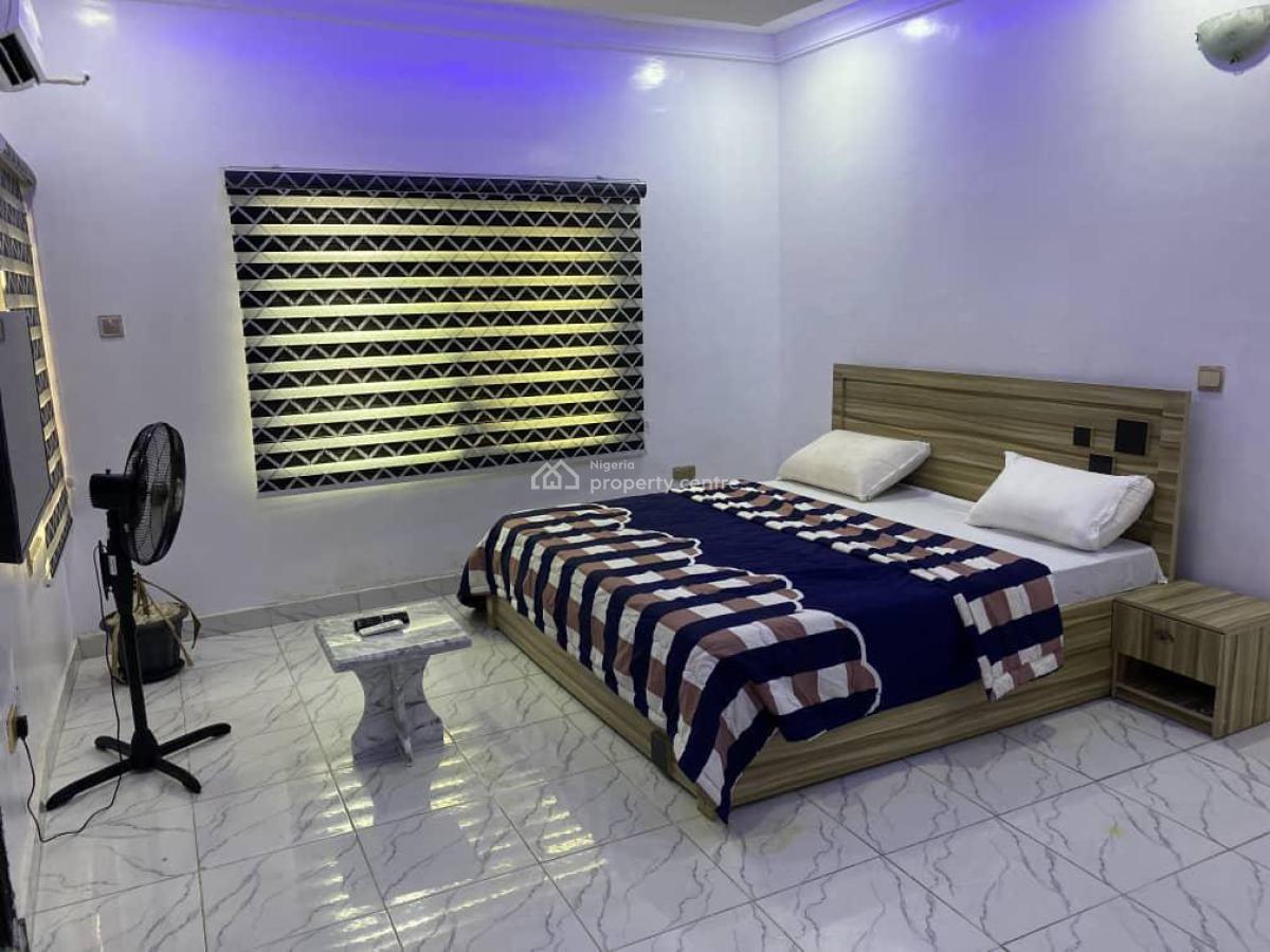 Nicely Finished 3 Bedrooms Flat Serviced Apartment, New Horizons 2 Estate Meadow Hall Road, Ikate, Lekki, Lagos, Flat / Apartment for Sale