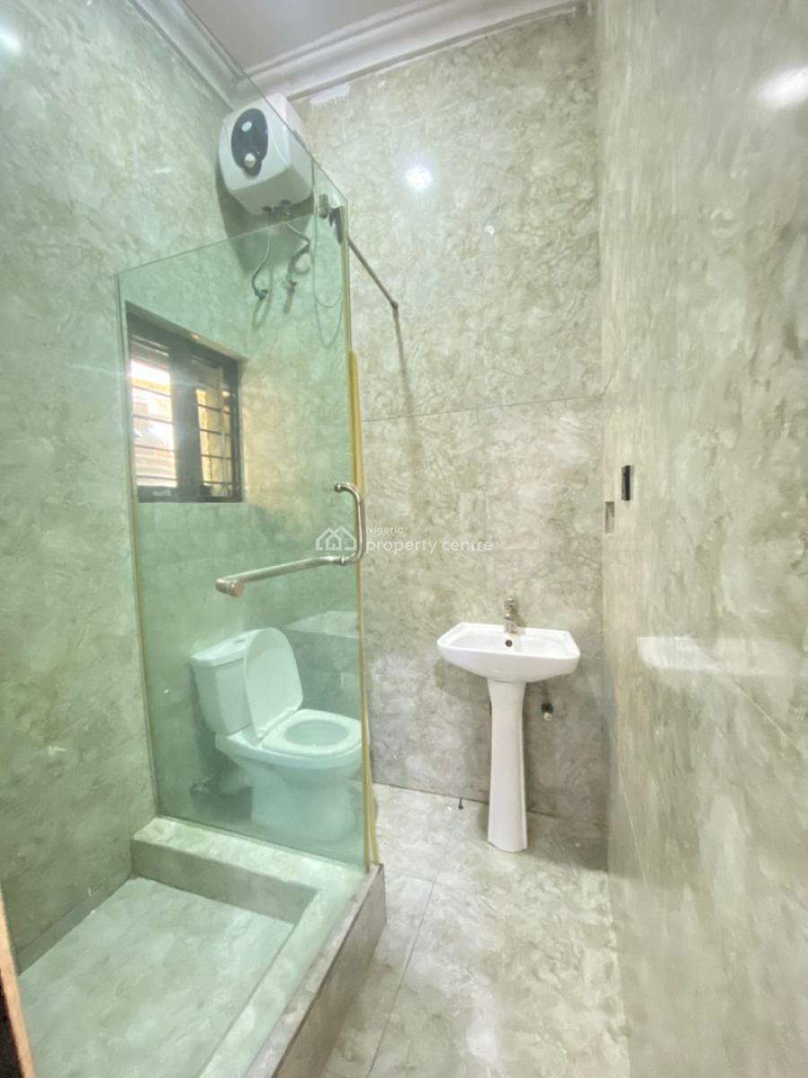 Nice 3 Bedroom Apartment, Lekki, Lagos, Flat / Apartment for Rent