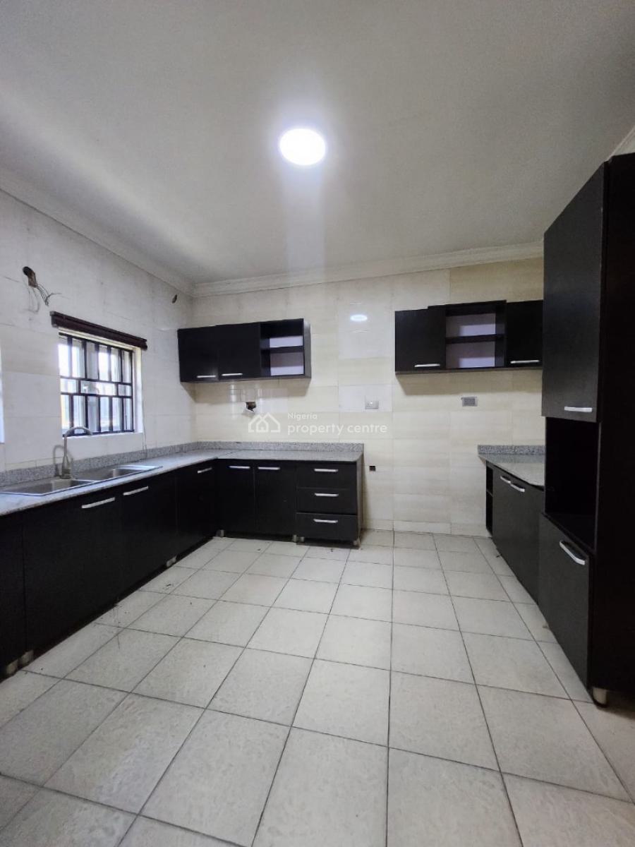 Luxury Built 5 Bedrooms with Bq, Lekki Phase 1, Lekki, Lagos, Detached Duplex for Rent