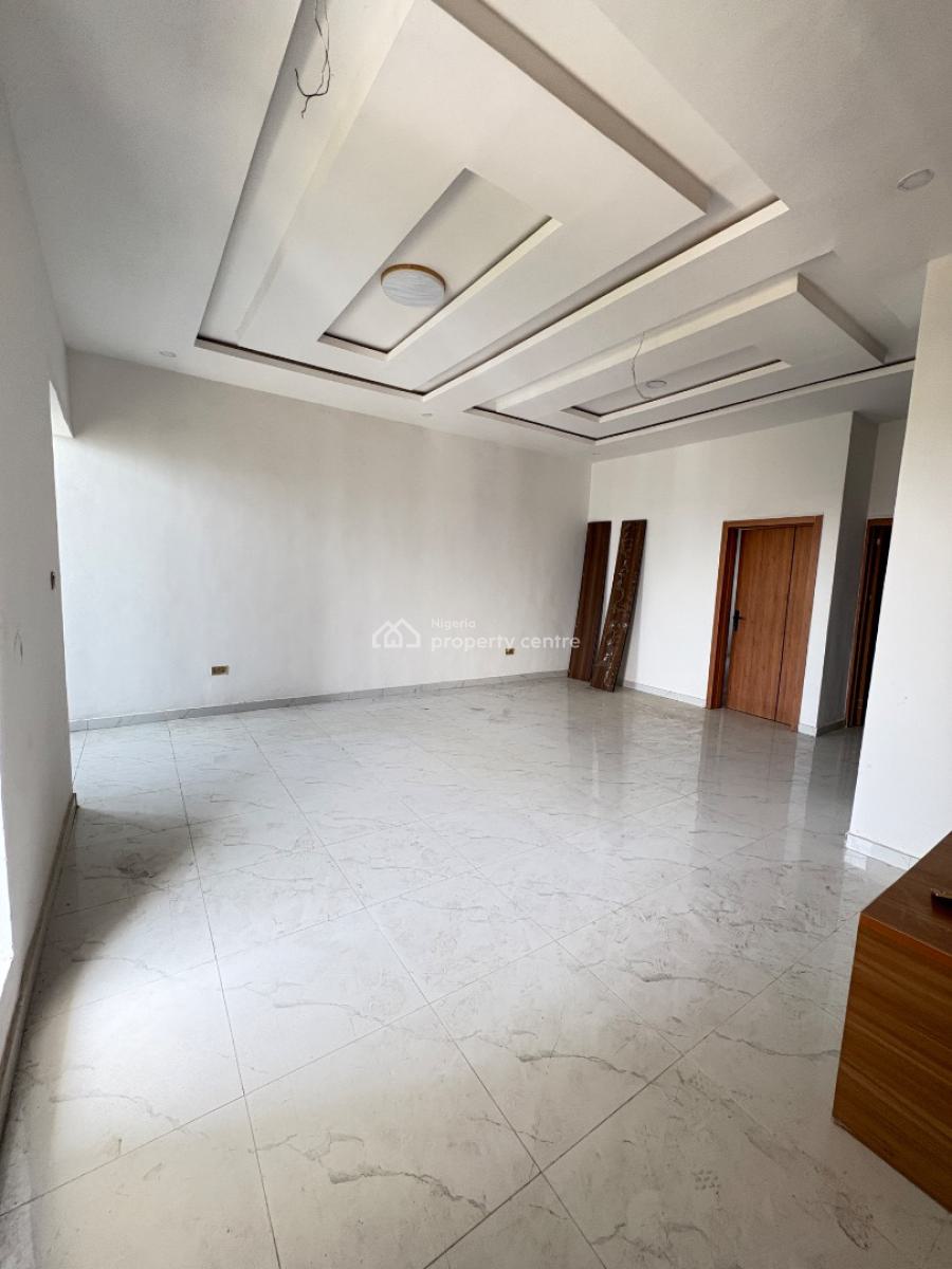 Well Maintained 2-bedroom Apartment (upstairs), Orchid, Lekki, Lagos, Flat / Apartment for Rent