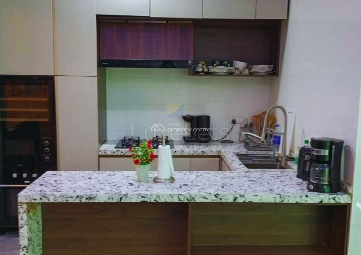 Luxury 4-bedroom Apartment Tastefully Furnished with Pool and Gym, Ikoyi, Lagos, Flat / Apartment Short Let