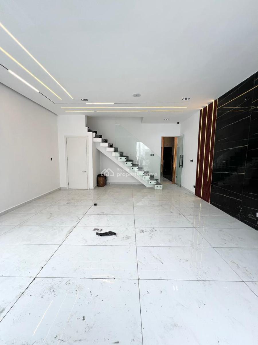 4 Bedrooms Semi-detached Duplex with Bq, 2nd Toll, Lekki, Lagos, Semi-detached Duplex for Sale