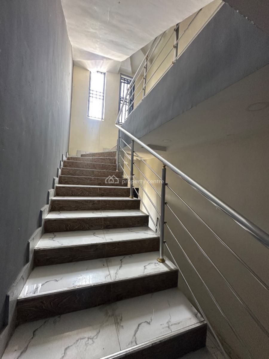 1 Bedroom and Mini Palour Sharing Kitchen, Ologolo, Lekki, Lagos, Mini Flat (room and Parlour) for Rent