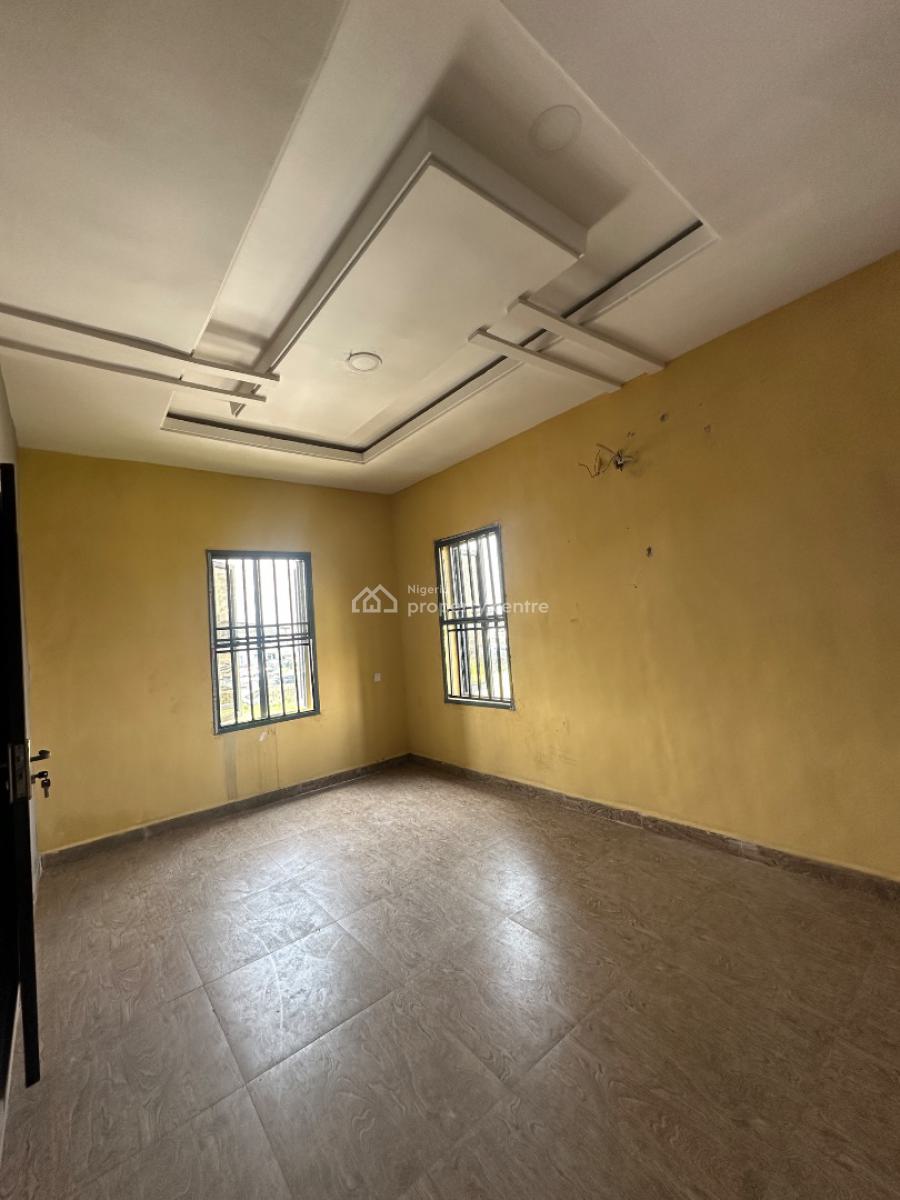 1 Bedroom and Mini Palour Sharing Kitchen, Ologolo, Lekki, Lagos, Mini Flat (room and Parlour) for Rent