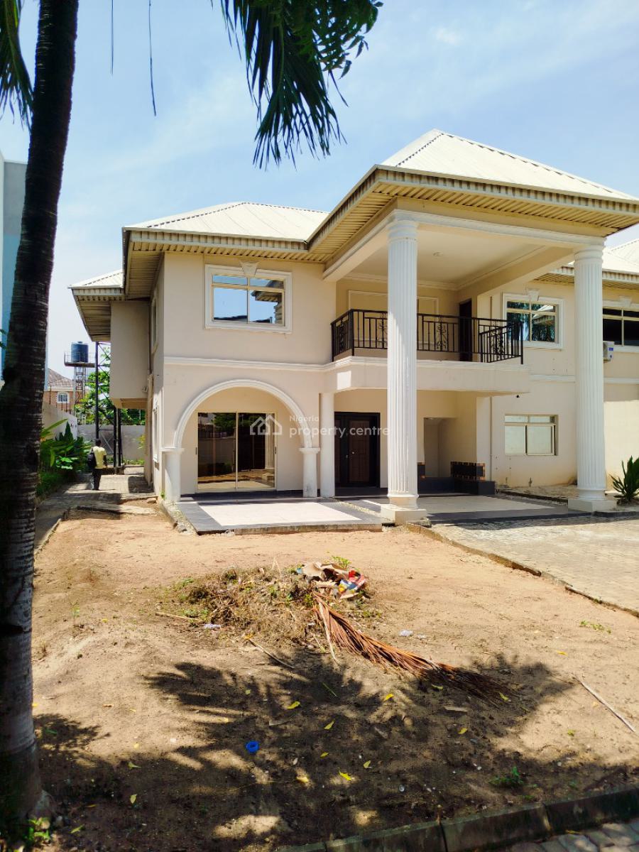 Spacious 6-bedroom Semi Detached House with 2 Bqs, Gate House, Lekki Phase 1, Lekki, Lagos, Semi-detached Duplex for Rent