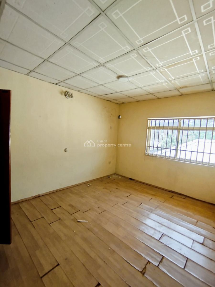 Spacious 6-bedroom Semi Detached House with 2 Bqs, Gate House, Lekki Phase 1, Lekki, Lagos, Semi-detached Duplex for Rent
