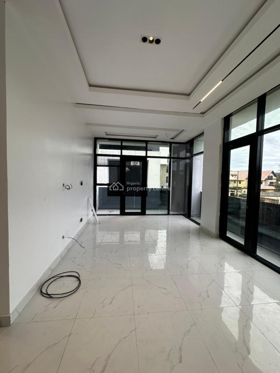 Elegantly Built 4 Bedroom Terrace Duplex with Bq, Swimming Pool & Gym, Lekki Phase 1, Lekki, Lagos, Terraced Duplex for Sale