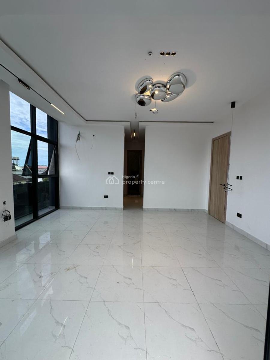 Elegantly Built 4 Bedroom Terrace Duplex with Bq, Swimming Pool & Gym, Lekki Phase 1, Lekki, Lagos, Terraced Duplex for Sale