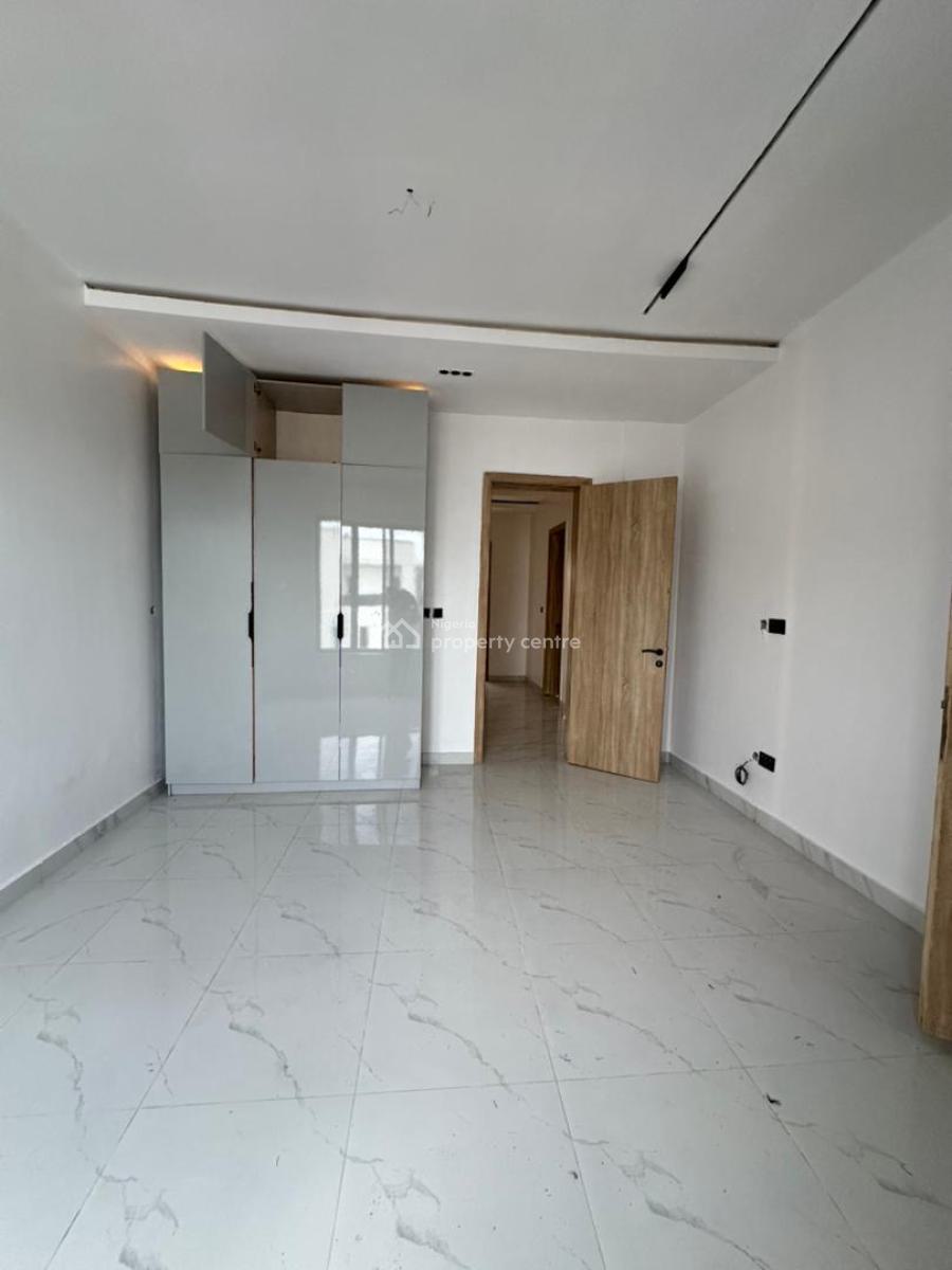 Elegantly Built 4 Bedroom Terrace Duplex with Bq, Swimming Pool & Gym, Lekki Phase 1, Lekki, Lagos, Terraced Duplex for Sale