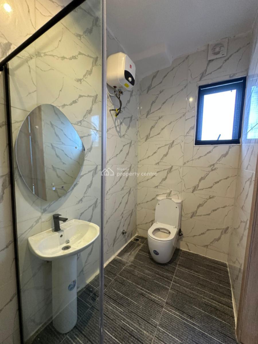 Elegantly Built 4 Bedroom Terrace Duplex with Bq, Lekki, Lagos, Terraced Duplex for Sale