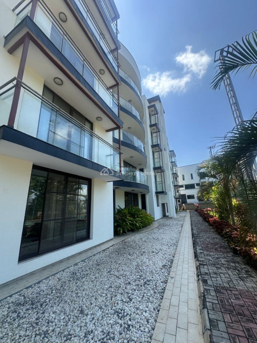 Well-maintained Spacious 1-bedroom Apartment with Swimming Pool, Ikoyi, Lagos, Flat / Apartment for Rent