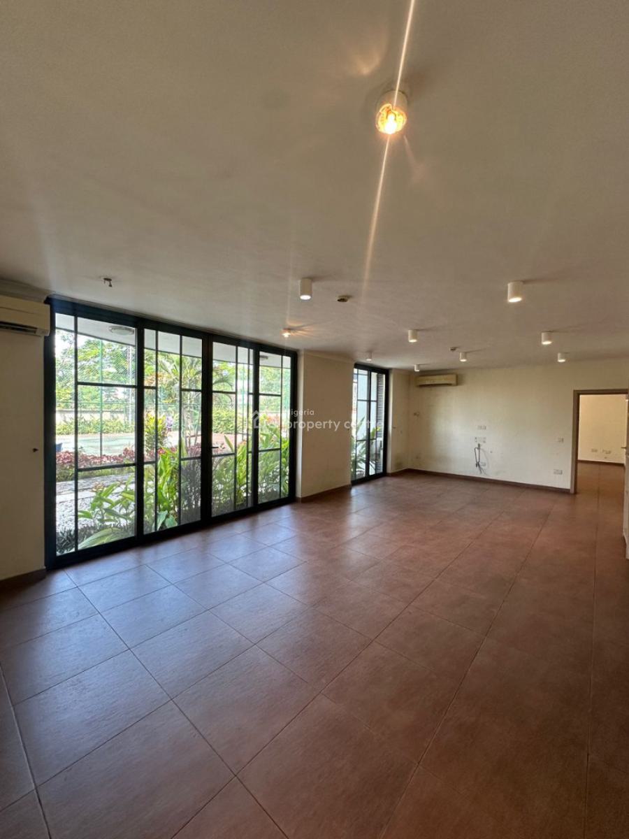 Well-maintained Spacious 1-bedroom Apartment with Swimming Pool, Ikoyi, Lagos, Flat / Apartment for Rent