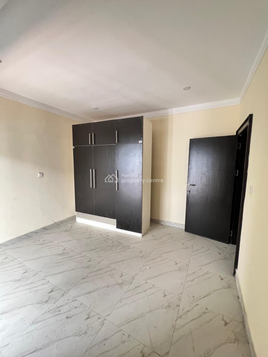 1 Bedroom Apartments, Ikoyi, Lagos, Mini Flat (room and Parlour) for Sale