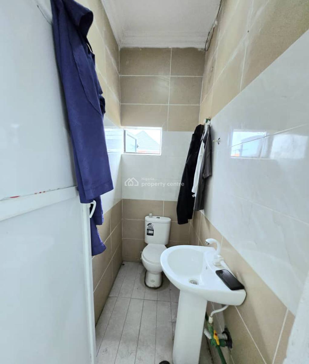 Commercial Shop Space, Lekki Phase 1, Lekki, Lagos, Shop for Rent