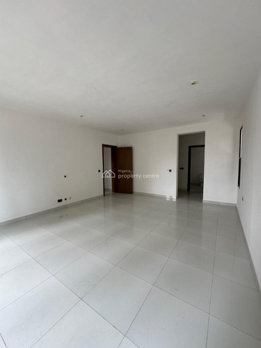 Well Finished Fully Serviced 4 Bedroom Townhouse with a Room Bq, Lekki Phase 1, Lekki, Lagos, Terraced Duplex for Rent