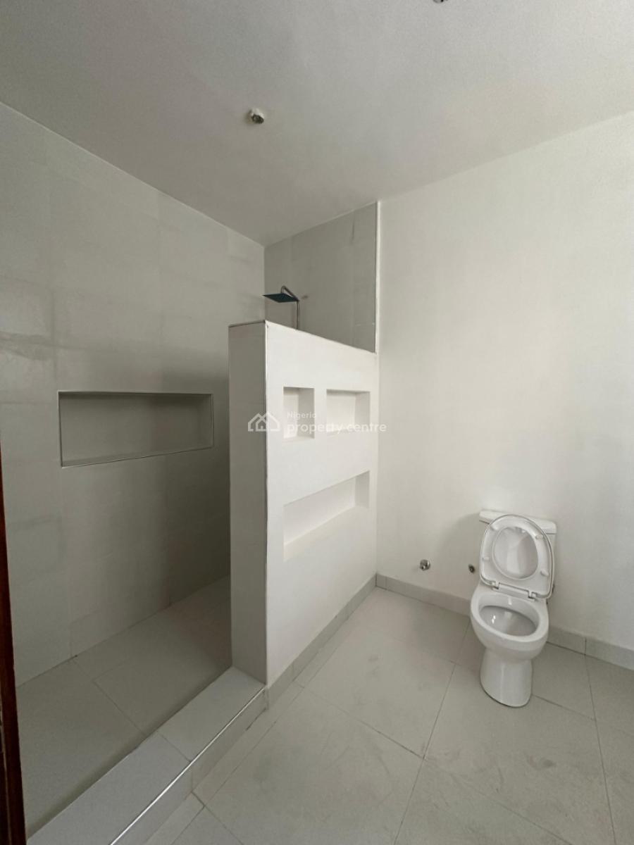 Well Finished Fully Serviced 4 Bedroom Townhouse with a Room Bq, Lekki Phase 1, Lekki, Lagos, Terraced Duplex for Rent