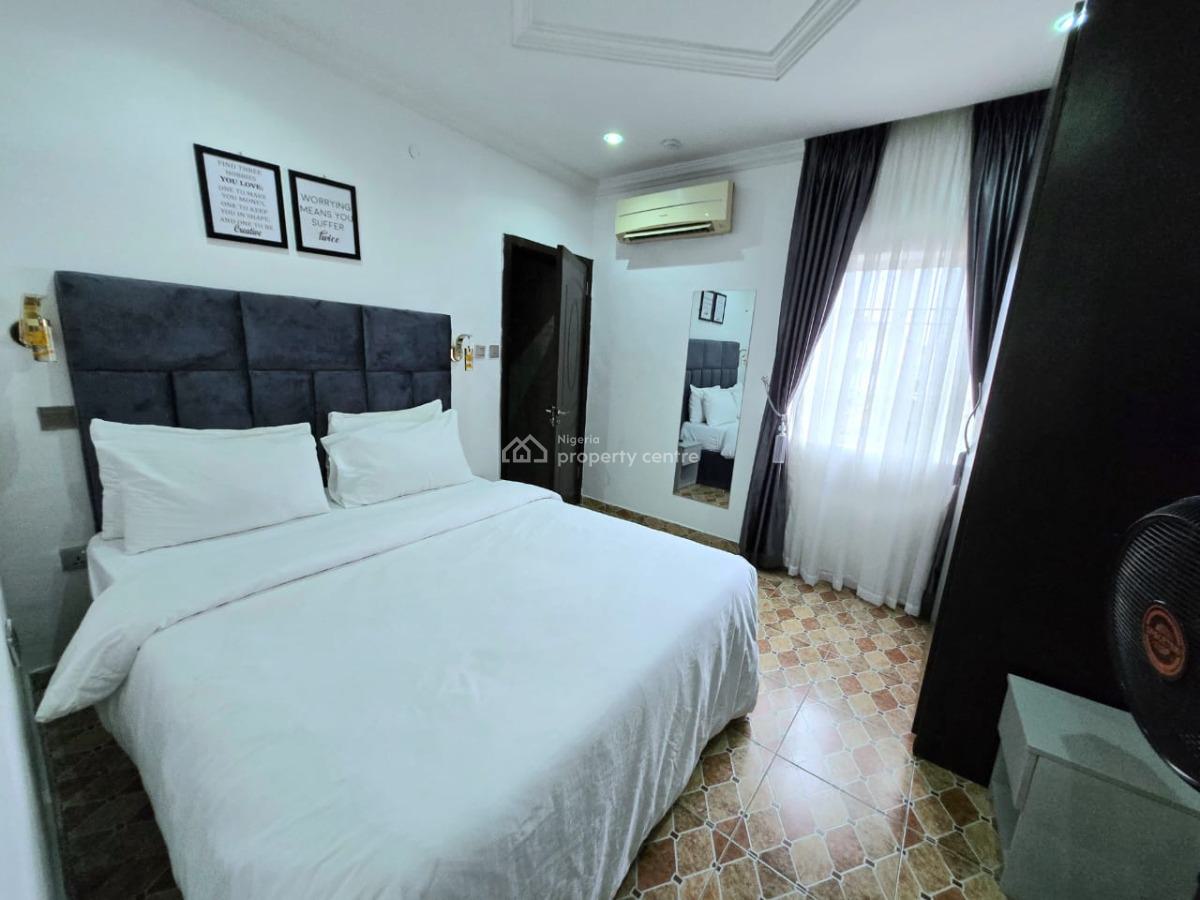 Fully Furnished 3 Bedroom Apartment, Lekki Phase 1, Lekki, Lagos, Flat / Apartment for Rent