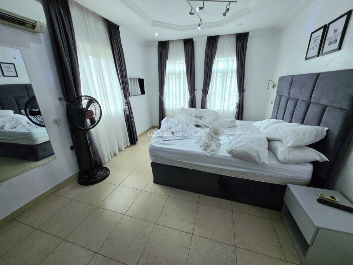Fully Furnished 3 Bedroom Apartment, Lekki Phase 1, Lekki, Lagos, Flat / Apartment for Rent
