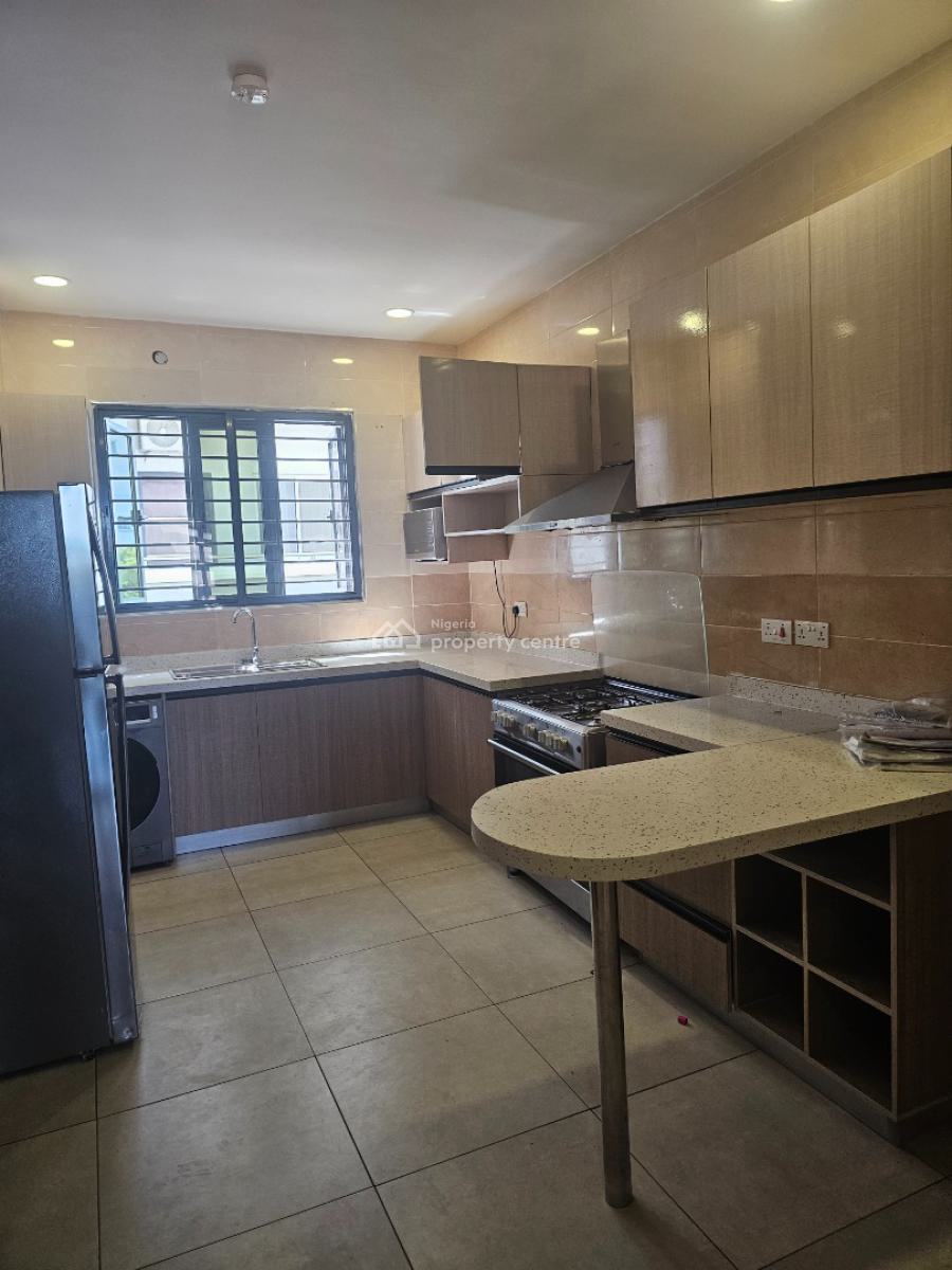 3 Bedroom Flat with Bq, Oroke Drive, Ikoyi, Lagos, Flat / Apartment for Rent