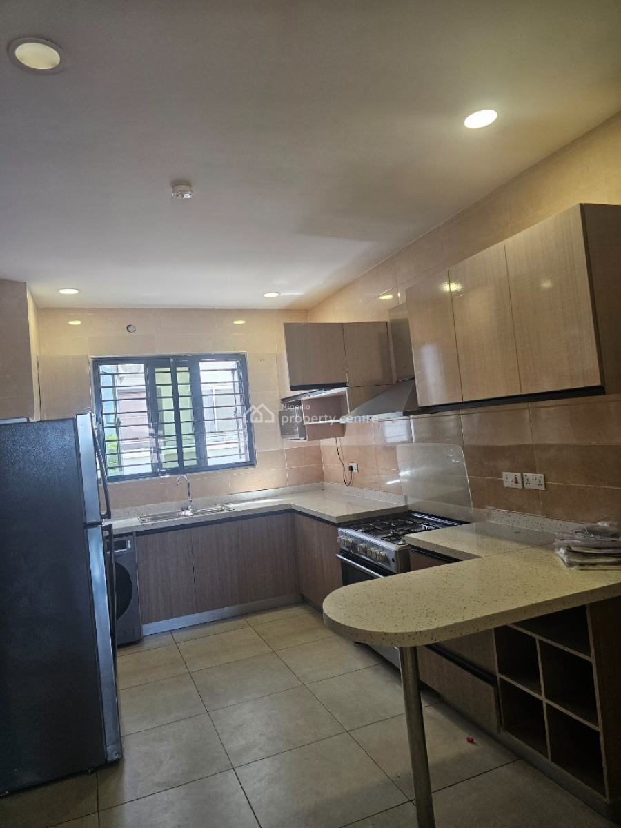 3 Bedroom Flat with Bq, Oroke Drive, Ikoyi, Lagos, Flat / Apartment for Rent