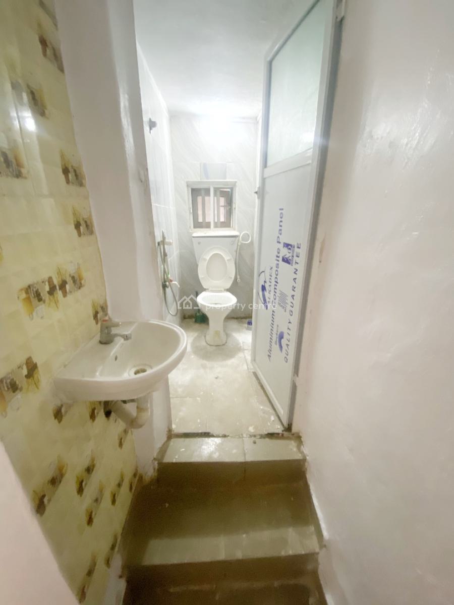 a Well Renovated Spacious 2 Bedroom Flat, Olowora, Omole Phase 2, Ikeja, Lagos, Flat / Apartment for Rent