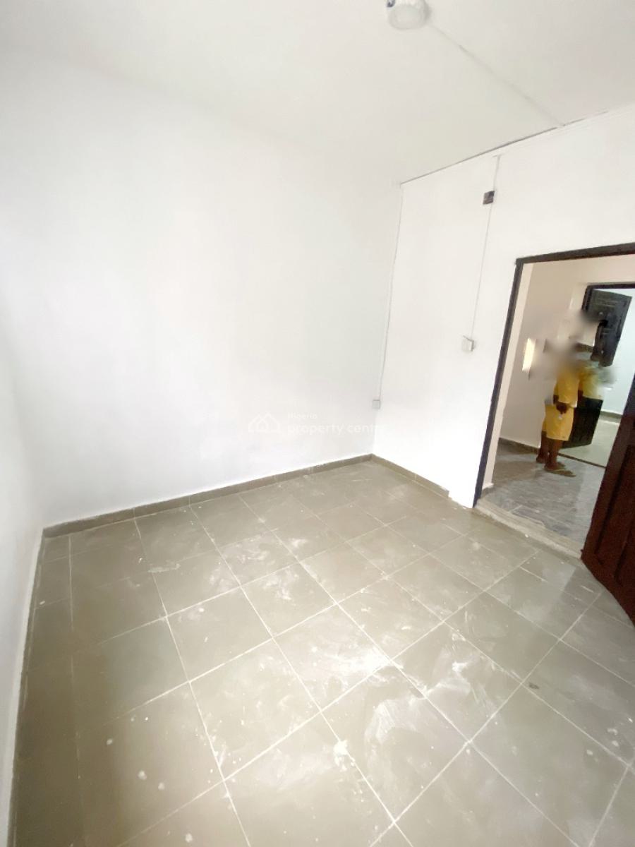 a Well Renovated Spacious 2 Bedroom Flat, Olowora, Omole Phase 2, Ikeja, Lagos, Flat / Apartment for Rent