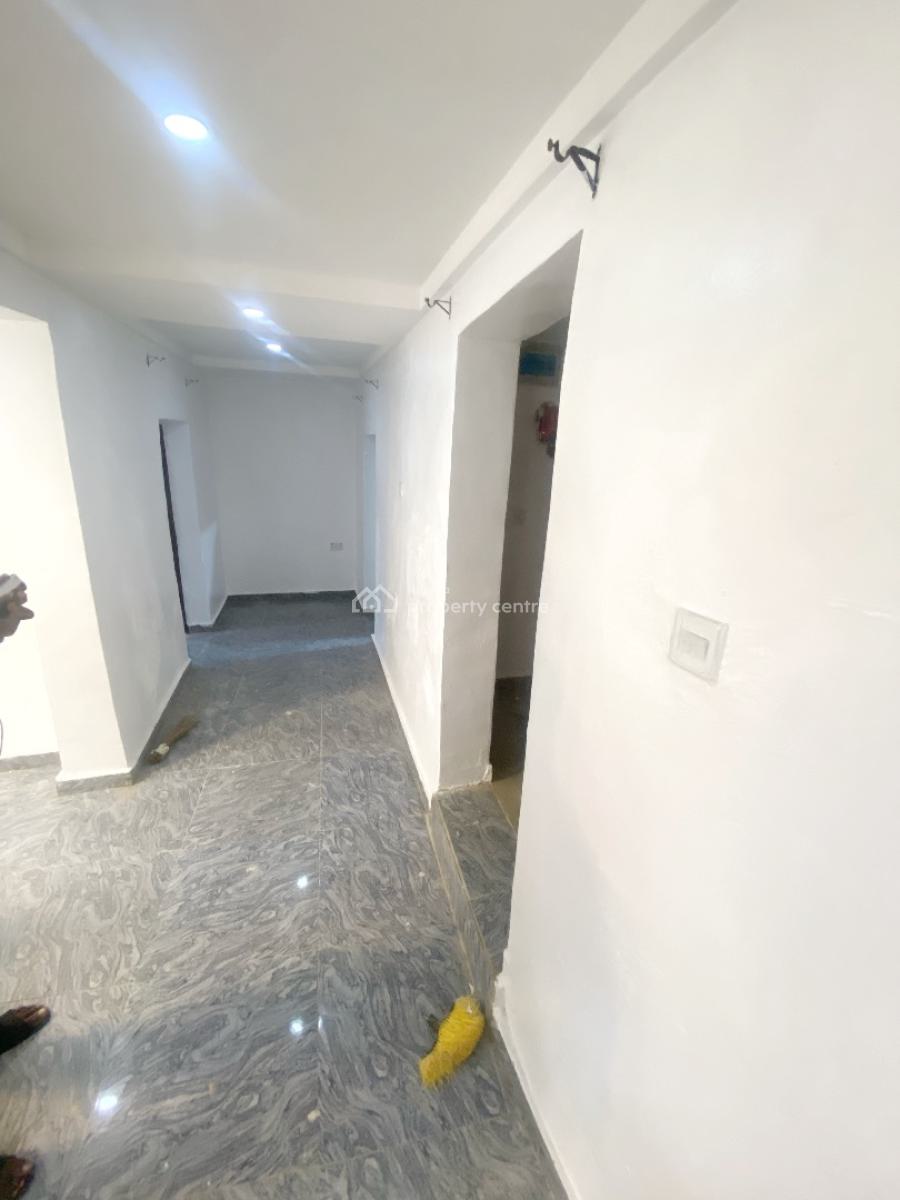 a Well Renovated Spacious 2 Bedroom Flat, Olowora, Omole Phase 2, Ikeja, Lagos, Flat / Apartment for Rent