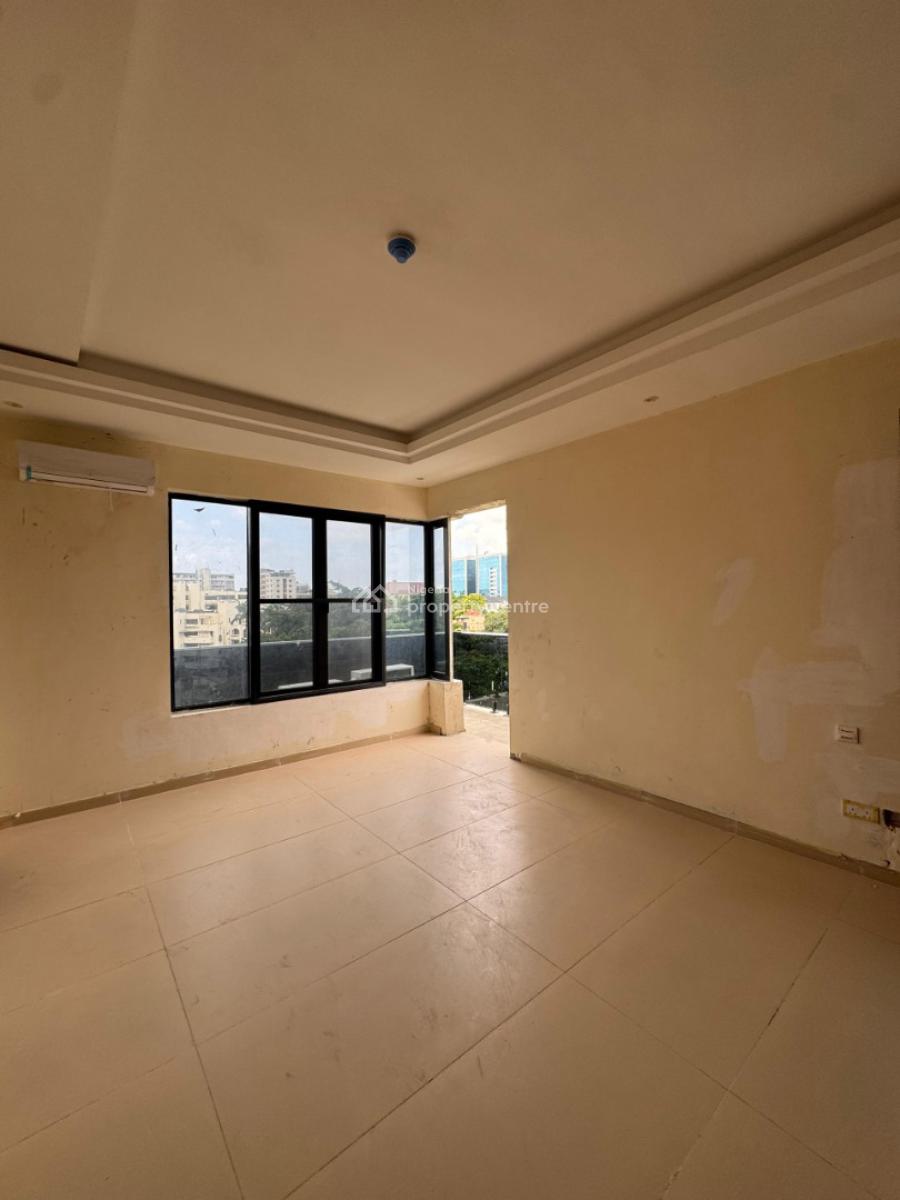 Well Built 2 Bedroom Apartment with Elevator, Gym and Swimming Pool, Victoria Island (vi), Lagos, Block of Flats for Sale