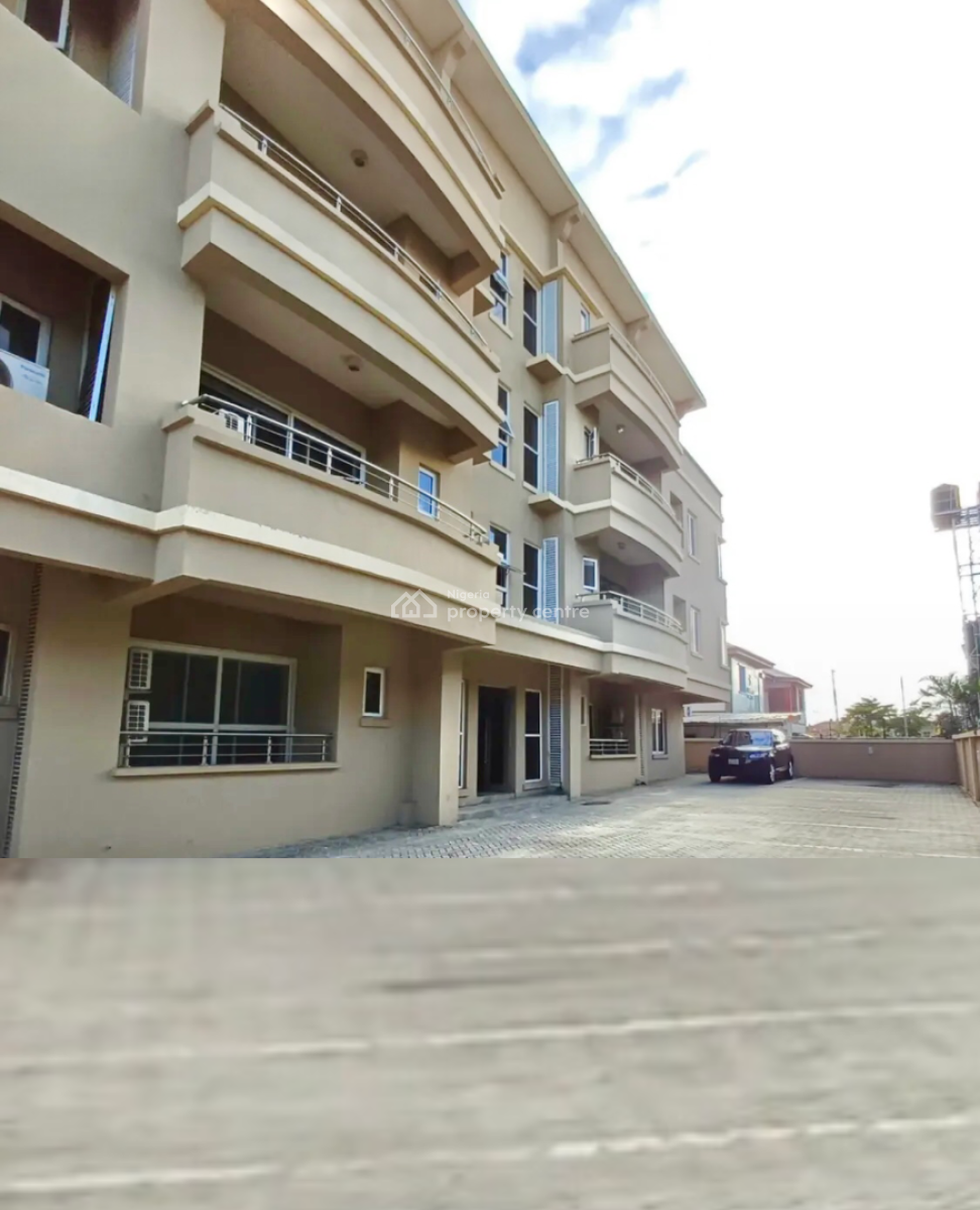 Well Built Fully Serviced 3 Bedroom Apartment, Lekki Phase 1, Lekki, Lagos, Flat / Apartment for Rent