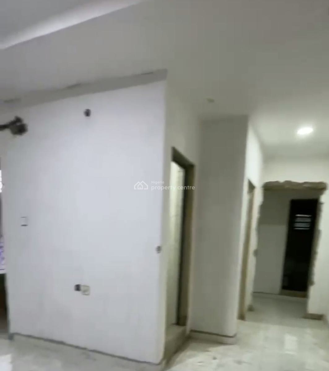 Lucrative Lease Investment 2 Bedroom., Ogunlana, Surulere, Lagos, Flat / Apartment for Rent