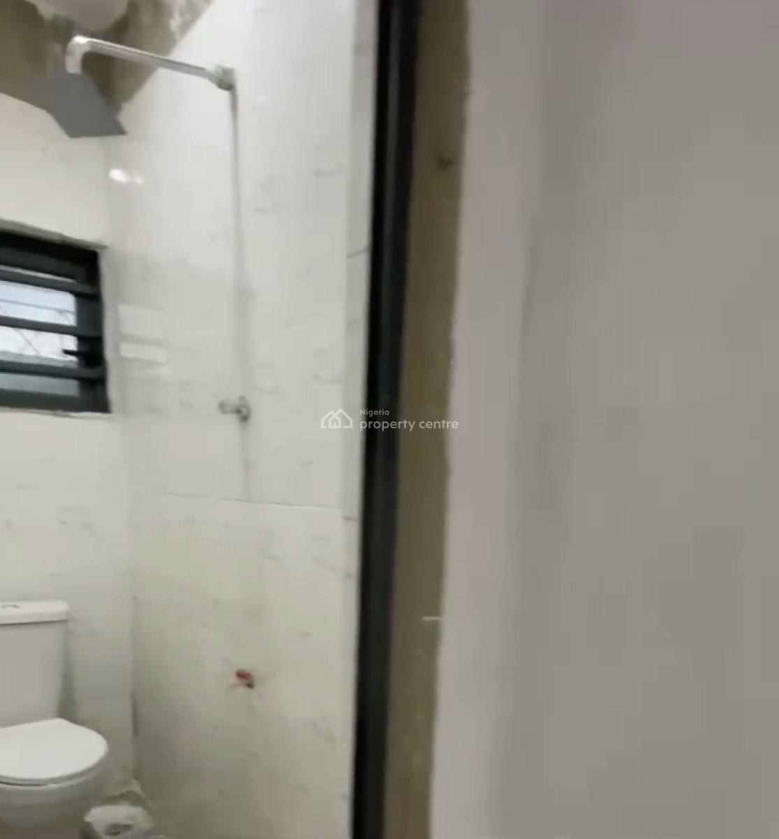 Lucrative Lease Investment 2 Bedroom., Ogunlana, Surulere, Lagos, Flat / Apartment for Rent