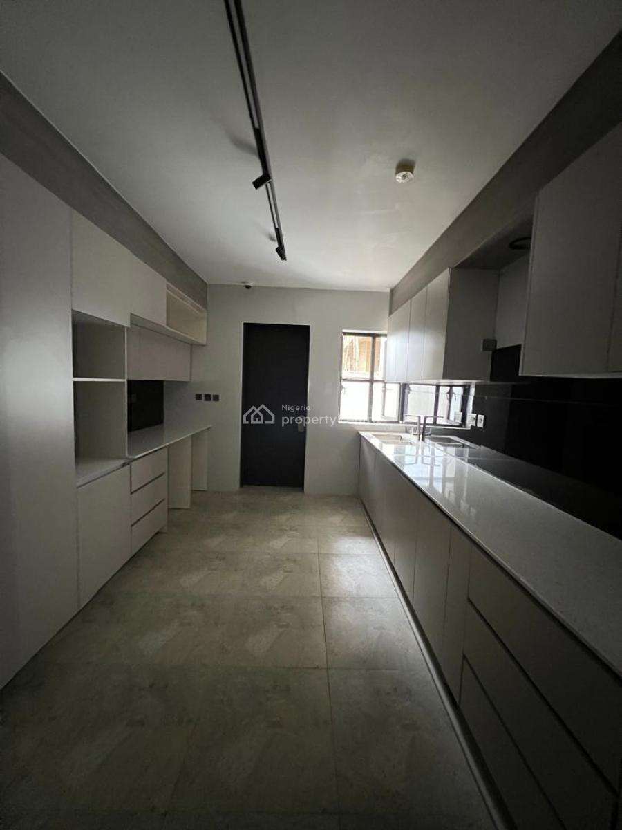 4-bedroom Terrace Duplex+bq  Abuja, Guzape District, Abuja, Terraced Duplex for Sale