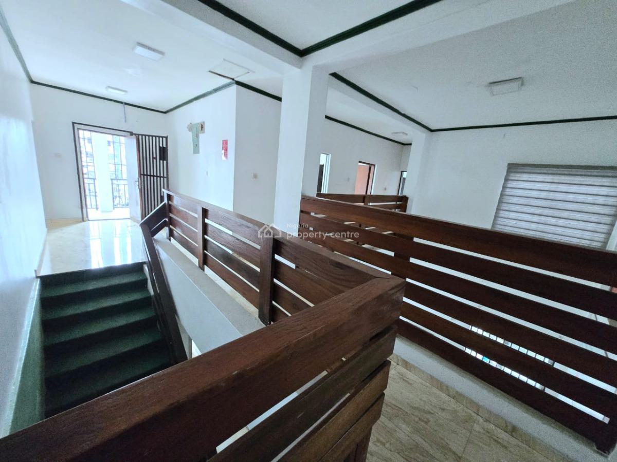 Spacious 5-bedroom Detached House with Bq., Victoria Island (vi), Lagos, Detached Duplex for Rent