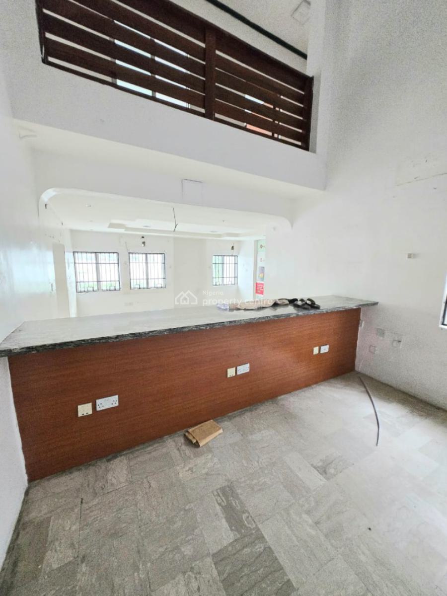 Spacious 5-bedroom Detached House with Bq., Victoria Island (vi), Lagos, Detached Duplex for Rent
