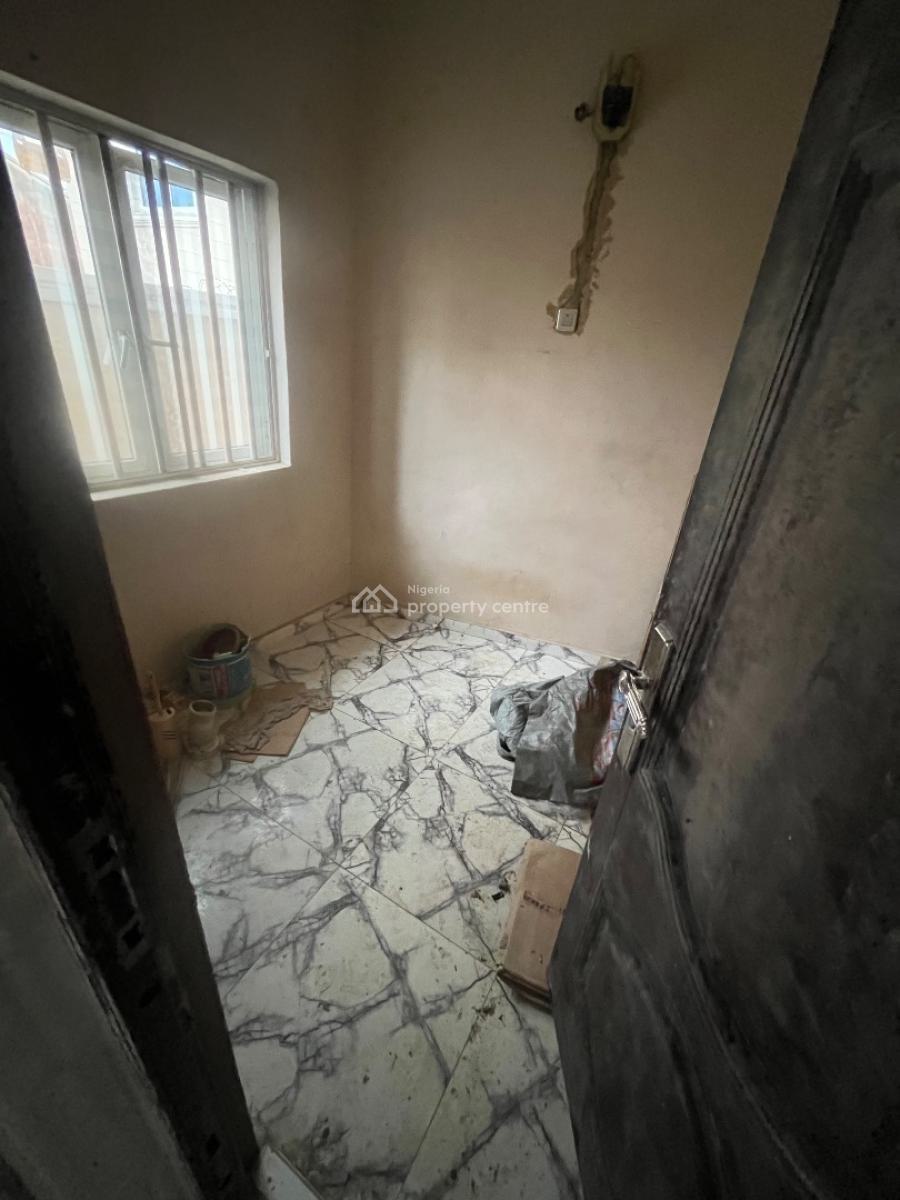 Excellent Mini Flat, Gra Phase 1, Magodo, Lagos, Mini Flat (room and Parlour) for Rent
