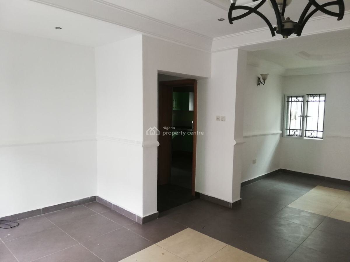 Well Renovated 4bedroom Terrace Duplex., Ikota Villa, Lekki, Lagos, Ikota, Lekki, Lagos, Terraced Duplex for Rent