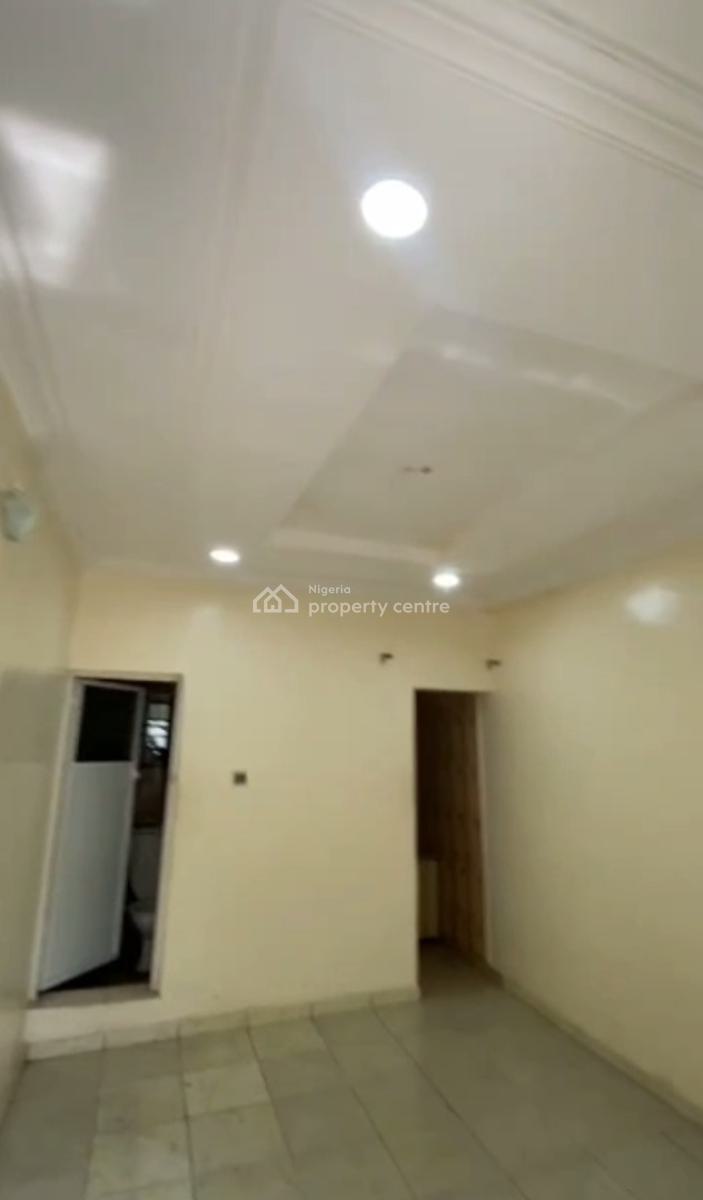 Decent, Standard and Nice Roomself Con., Alagomeji, Yaba, Lagos, Self Contain (single Rooms) for Rent