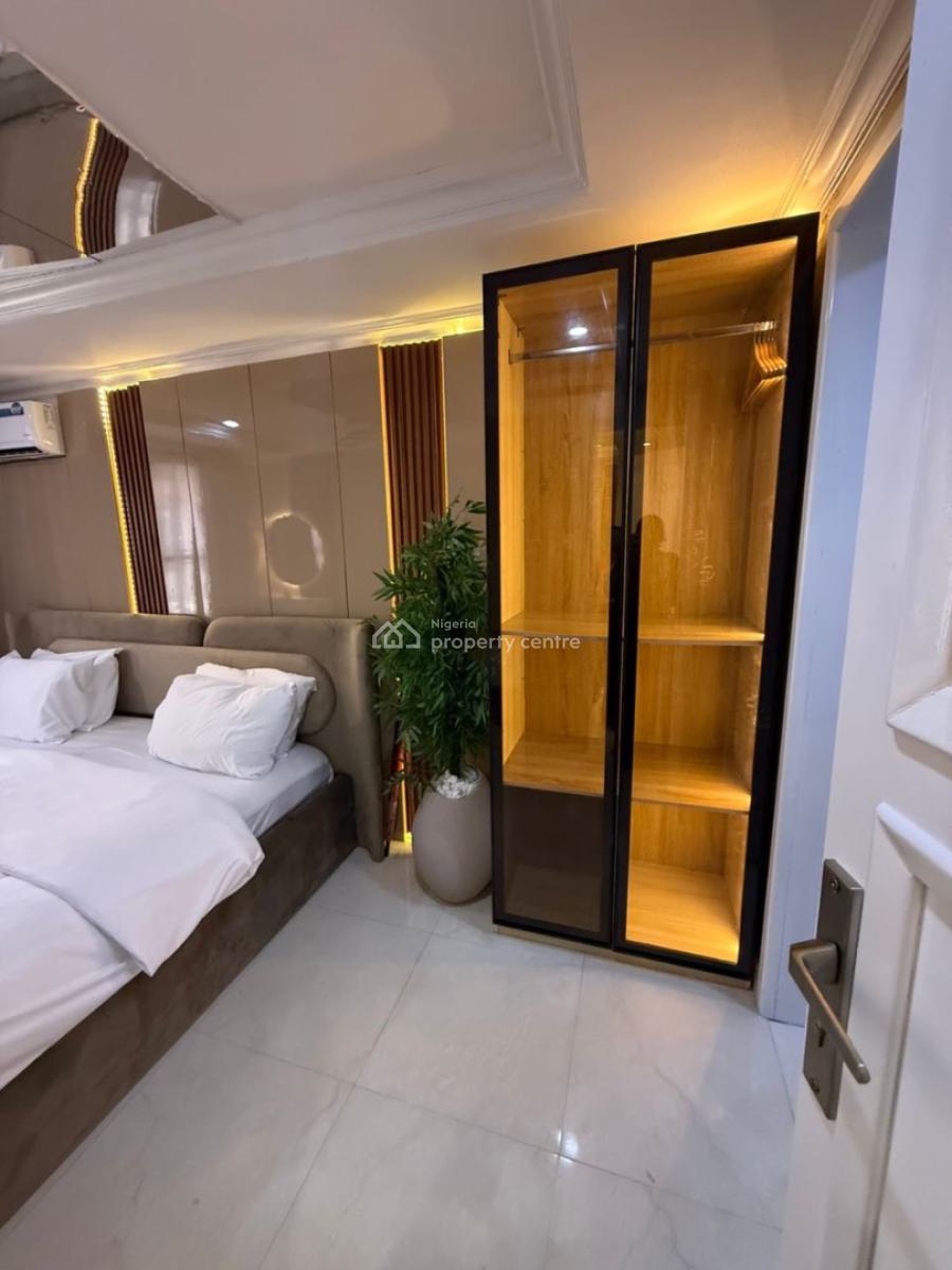 Luxury 2 Bedroom Apartment with 3 Balconies and  Other Top Notch Amenities, Lekki Phase 1, Lekki, Lagos, Flat / Apartment Short Let
