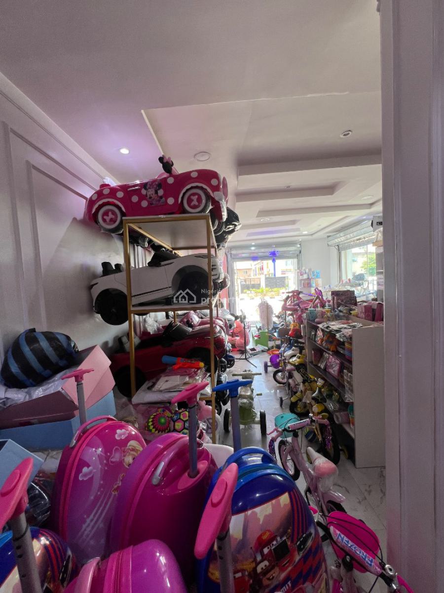 Super-clean 45-square Meter Commercial Space Located on a Busy Road, Lekki Phase 1, Lekki, Lagos, Commercial Property for Rent
