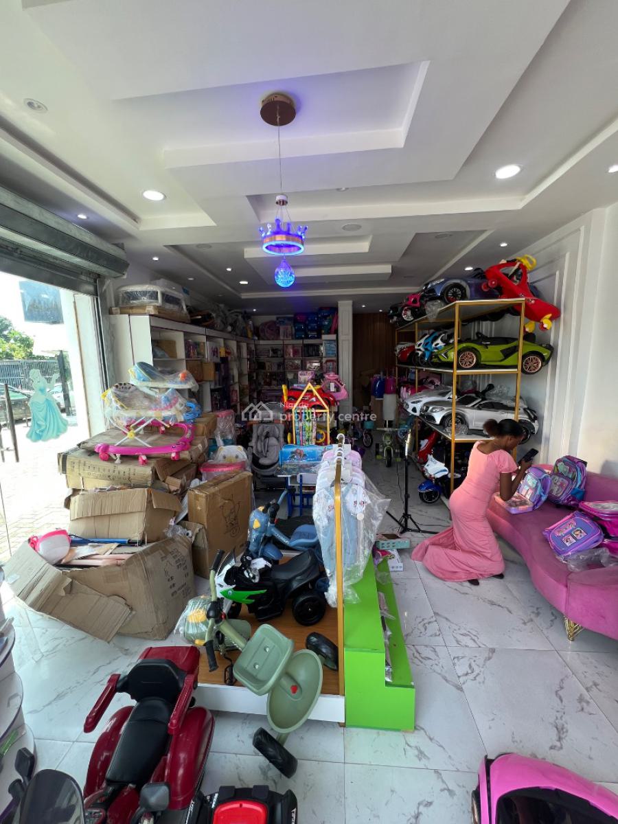 Super-clean 45-square Meter Commercial Space Located on a Busy Road, Lekki Phase 1, Lekki, Lagos, Commercial Property for Rent