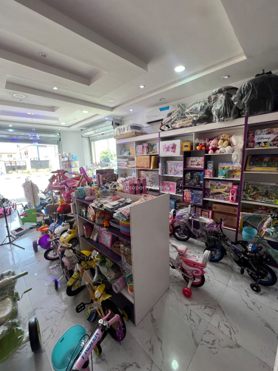Super-clean 45-square Meter Commercial Space Located on a Busy Road, Lekki Phase 1, Lekki, Lagos, Commercial Property for Rent