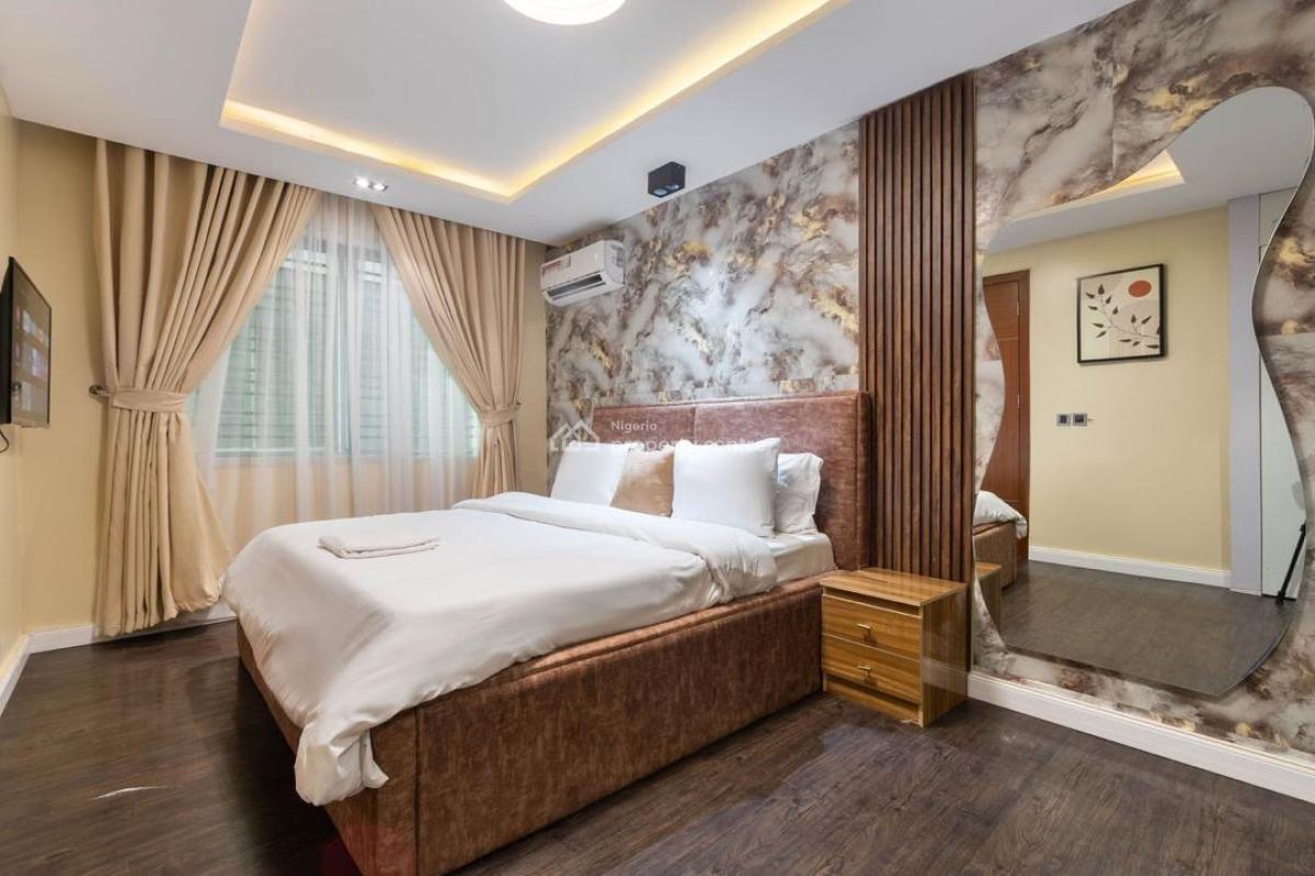 Stylish and Well-furnished 2 Bedroom Apartment in Lekki Phase 1 ---, Lekki Phase 1, Lekki, Lagos, Flat / Apartment Short Let