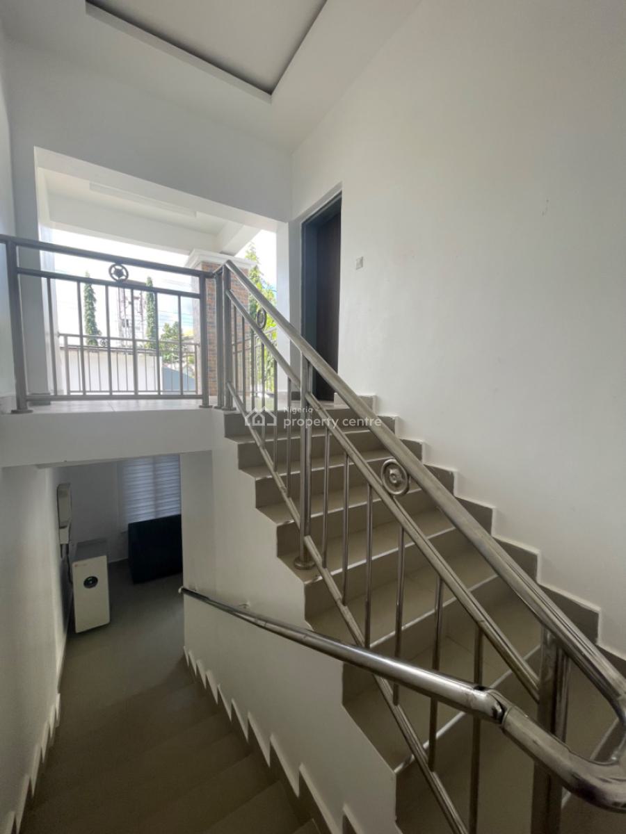 Exotic Furnished 1 Bedroom Apartment with 24/7 Electricity, Gaduwa, Abuja, Mini Flat (room and Parlour) Short Let