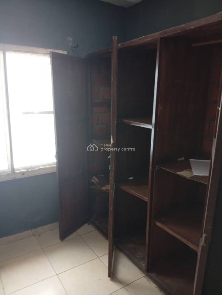 Spacious and Lovely 2 Bedroom Apartment, Gra Phase 1, Magodo, Lagos, Flat / Apartment for Rent