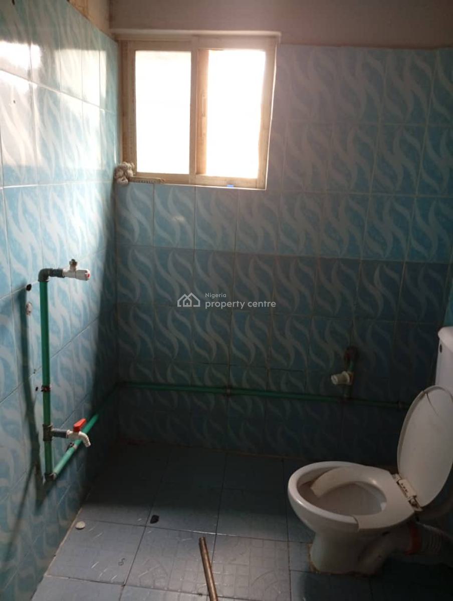 Well Maintained and Spacious 3 Bedroom Apartment, Gra Phase 1, Magodo, Lagos, Flat / Apartment for Rent