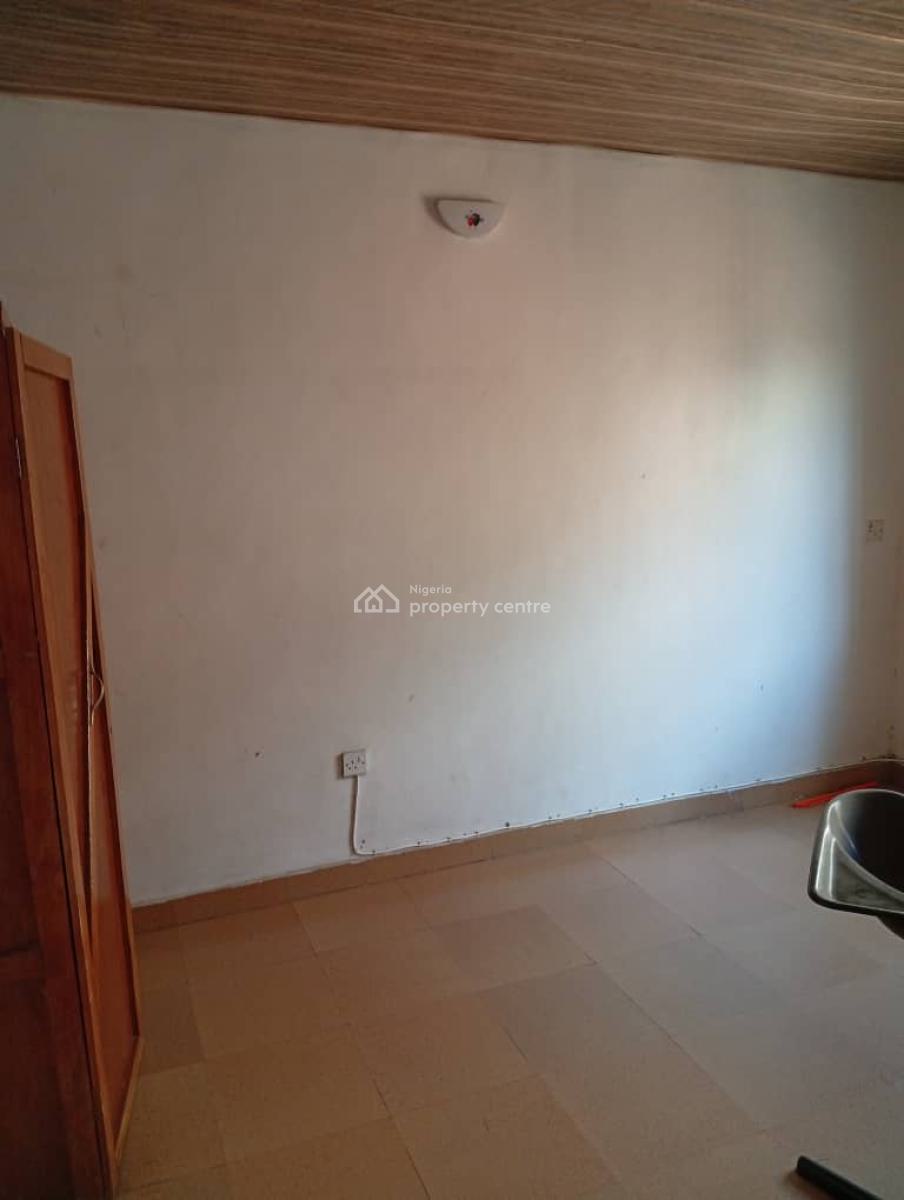 Well Maintained and Spacious 3 Bedroom Apartment, Gra Phase 1, Magodo, Lagos, Flat / Apartment for Rent