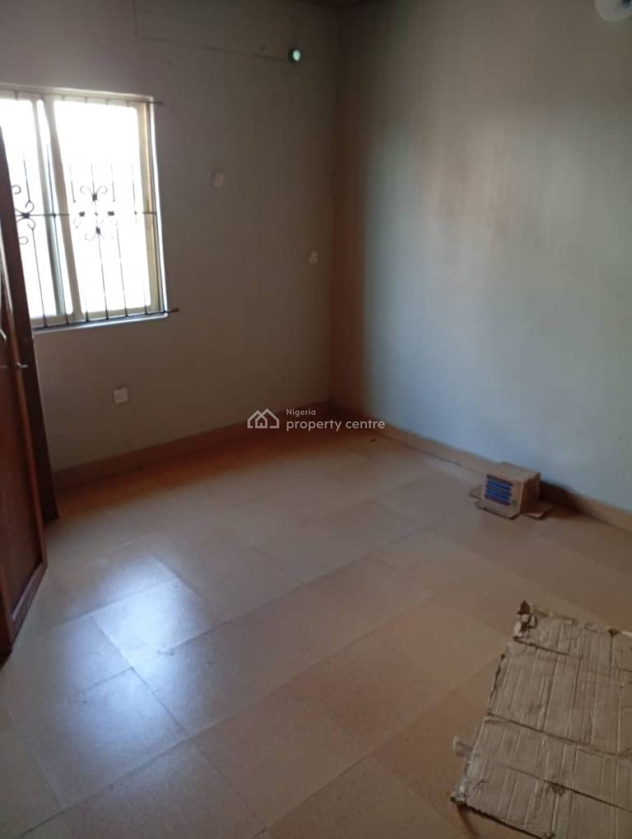 Well Maintained and Spacious 3 Bedroom Apartment, Gra Phase 1, Magodo, Lagos, Flat / Apartment for Rent